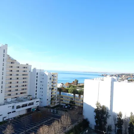 珍珠岩观光公寓