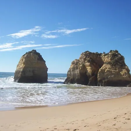 Апартаменти Turisticos Perola Da Rocha
